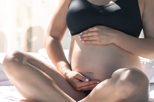Les mères enceintes ont de l'acné au dos : 6 causes et solut