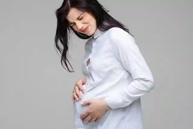 Mga Sintomas ng Pag-igting sa Tiyan sa 8 Buwan na Pagbubunti