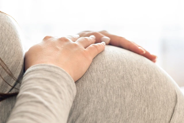 Ano ang kulay ng vaginal discharge sa panahon ng pagbubuntis