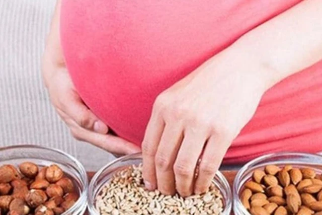 Lebensmittel, die schwangere Mütter nicht essen sollten