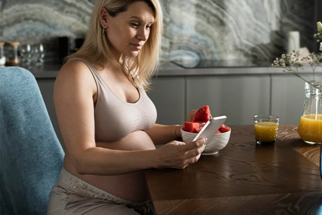 Bolehkah Wanita Hamil Makan Tembikai? Manfaat & Tips Bolehkah Wanita Hamil Makan Tembikai? Manfaat & Tips