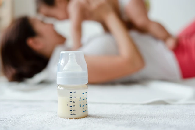 ¿Cuántos Meses de Embarazo para Tener Calostro? 2 Claves