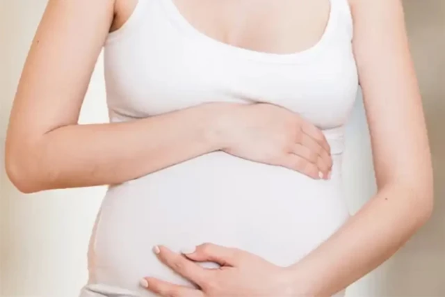 最後三個月的腹痛：孕婦需要知道什麼