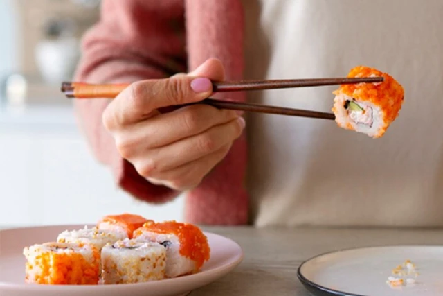 Patutkah Wanita Mengandung Makan Sushi? Ketahui Di Sini