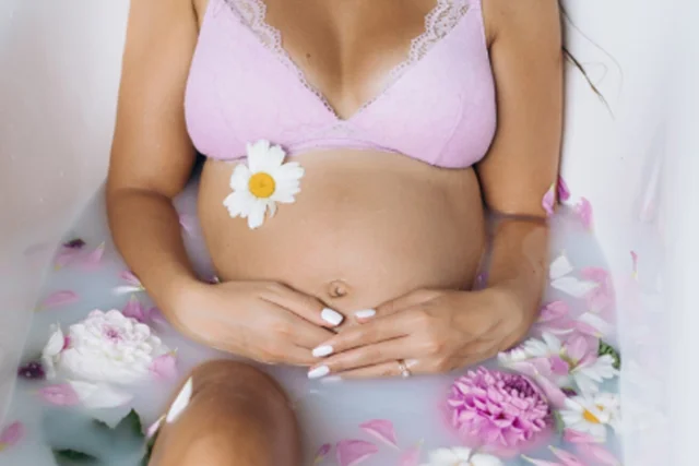 Parto en el Agua para Mujeres Embarazadas: 10 Beneficios