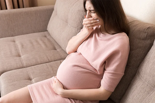 Czkawka płodowa w łonie matki: 4 przyczyny i jak sobie z tym