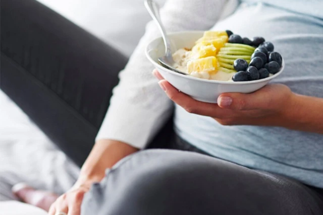 Que doivent manger les femmes enceintes pour empêcher le béb