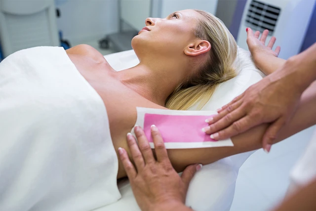 Can Pregnant Women Wax? 5 Complete Guides