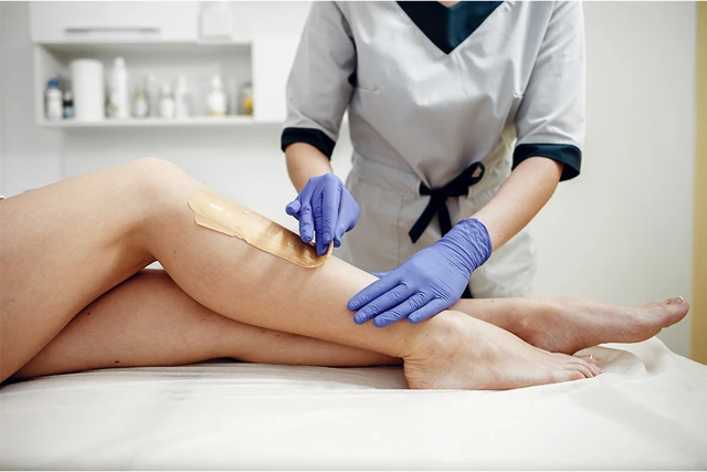 Can Pregnant Women Wax? 5 Complete Guides
