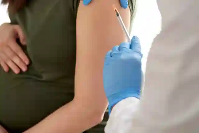 Vaccinations for First-Time Pregnant Mothers: 4 Injections