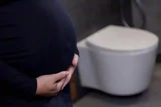 Ibu Hamil Tidak Boleh Menahan Kencing? 6 Efek Sampingnya Ibu Hamil Tidak Boleh Menahan Kencing? 6 Efek Sampingnya