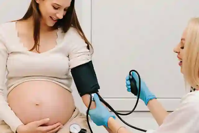 Preeclampsia During Pregnancy: 6 Causes and Dangers