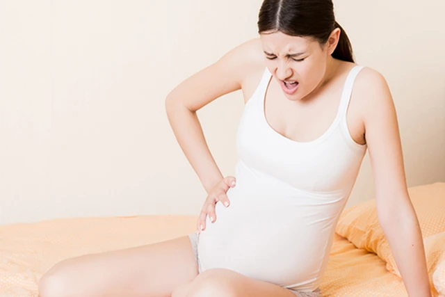 妊娠1週目の下腹部の痛み：4つの原因
