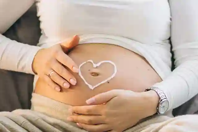 Wann kann man das Herz des Fötus hören? 5 Freuden der Mutter