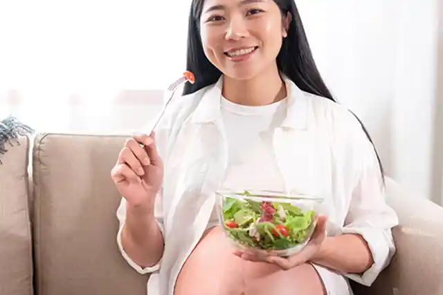 임신부는 첫 3개월 동안 무엇을 보충해야 할까요?