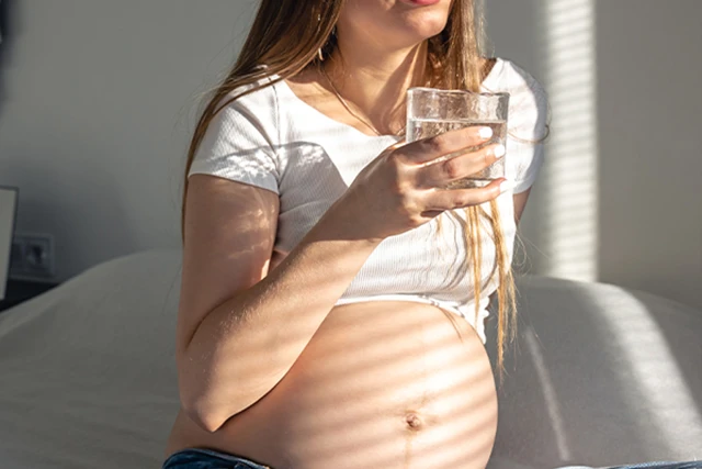 孕妇应该喝多少水?8个全面的指南 孕妇应该喝多少水?8个全面的指南