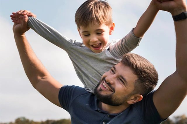 I bambini belli hanno spesso genitori belli, giusto?