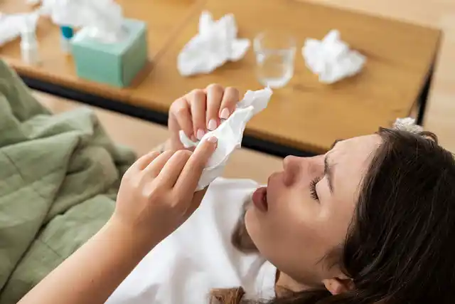 Seio nasal em mães grávidas: 7 causas, sintomas, tratamentos