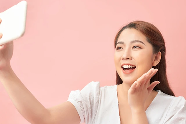 Napakaganda sa totoong buhay ngunit hindi photogenic? Napakaganda sa totoong buhay ngunit hindi photogenic?