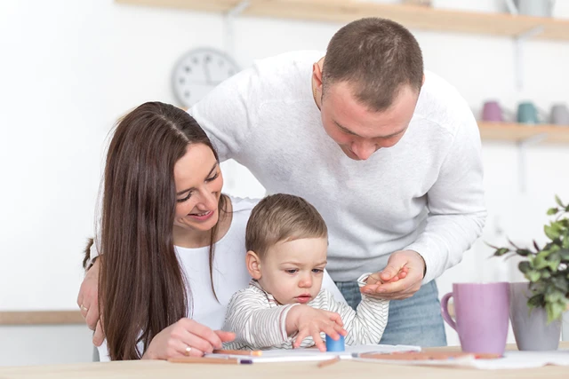 Est-il vrai que les enfants laids deviendront beaux et vice 
